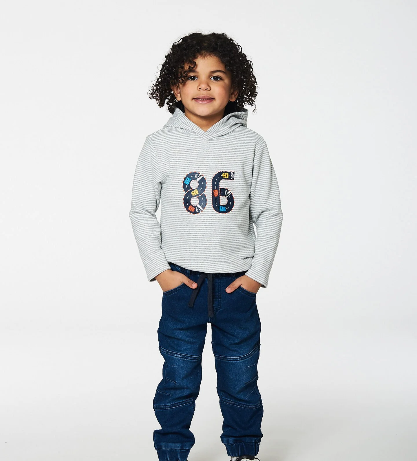 Deux par Deux T-shirt à capuchon super doux Collection Formule 1 VENTE FINALE – AUCUN RETOUR – Image 4