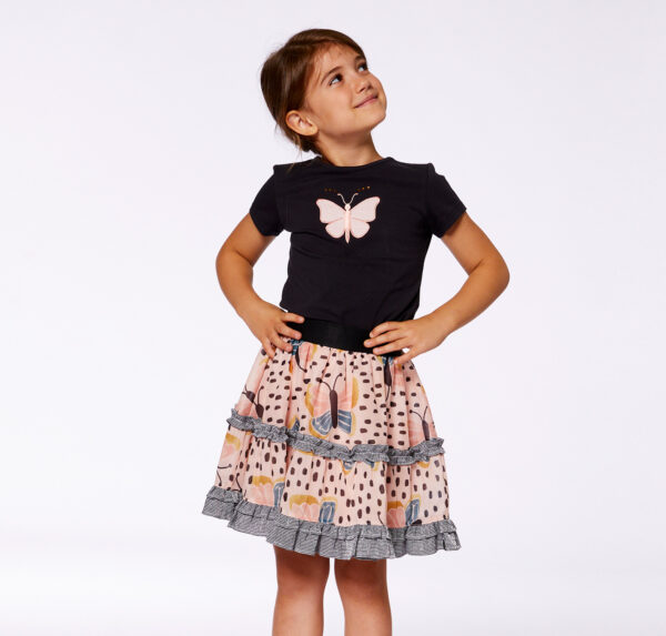 Deux par Deux Haut noir avec appliqué de papillon rose en coton biologique – Image 4