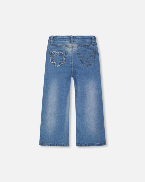 Deux par Deux Jean en denim extensible bleu pâle à jambe large et fleurs brodées PRÉVENTE – Image 2