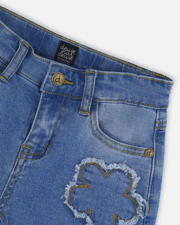 Deux par Deux Jean en denim extensible bleu pâle à jambe large et fleurs brodées PRÉVENTE – Image 3
